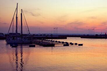 Clarion Hotel Sea U