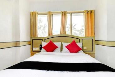 هتل Collection O 75308 Floatel International Beach Resort