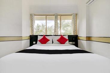 هتل Collection O 75308 Floatel International Beach Resort