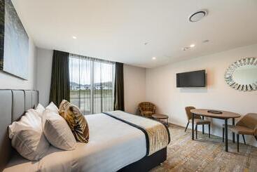 هتل La Quinta By Wyndham Remarkables Park Queenstown