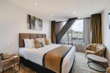 هتل La Quinta By Wyndham Remarkables Park Queenstown