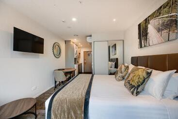 هتل La Quinta By Wyndham Remarkables Park Queenstown