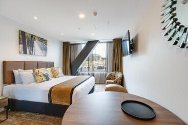 هتل La Quinta By Wyndham Remarkables Park Queenstown