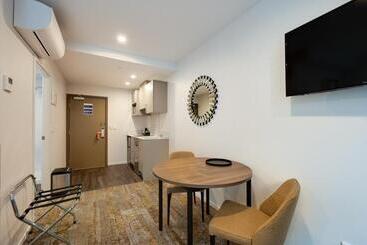 هتل La Quinta By Wyndham Remarkables Park Queenstown