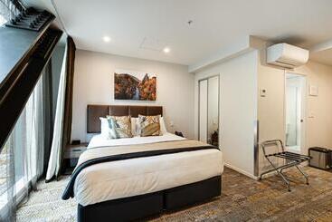 هتل La Quinta By Wyndham Remarkables Park Queenstown