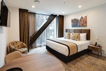 هتل La Quinta By Wyndham Remarkables Park Queenstown