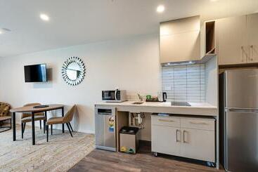 هتل La Quinta By Wyndham Remarkables Park Queenstown