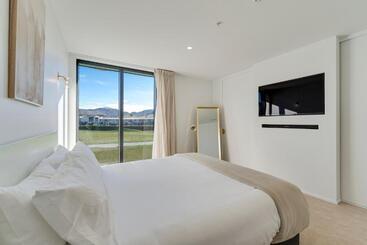 هتل La Quinta By Wyndham Remarkables Park Queenstown