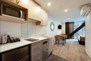 هتل La Quinta By Wyndham Remarkables Park Queenstown