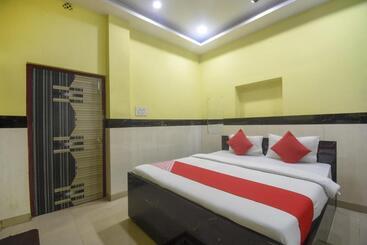 Otel Oyo 76017 Metro Inn