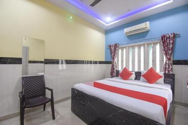Otel Oyo 76017 Metro Inn