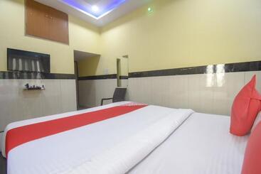 Otel Oyo 76017 Metro Inn