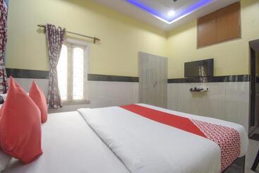Otel Oyo 76017 Metro Inn