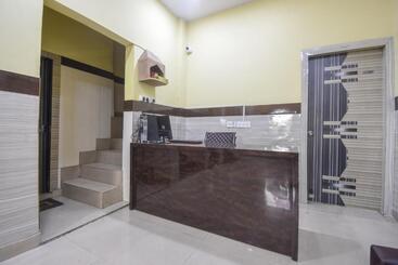 Otel Oyo 76017 Metro Inn