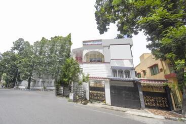 Otel Oyo 76017 Metro Inn