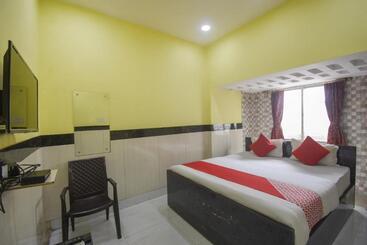 Otel Oyo 76017 Metro Inn