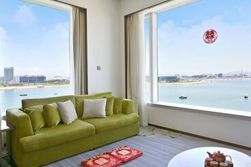 هتل Sheraton Hong Kong Tung Chung