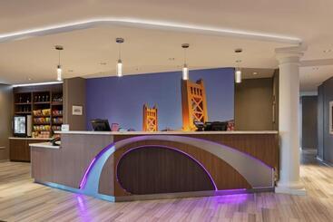 هتل Springhill Suites By Marriott West Sacramento