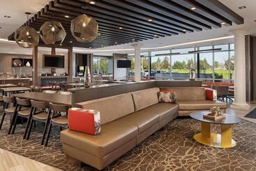هتل Springhill Suites By Marriott West Sacramento