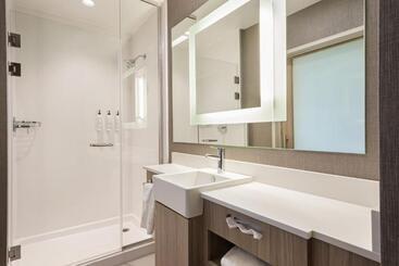 هتل Springhill Suites By Marriott West Sacramento