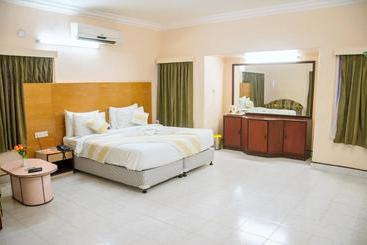 בית מלון כפרי Vinnca Lrn Excellency