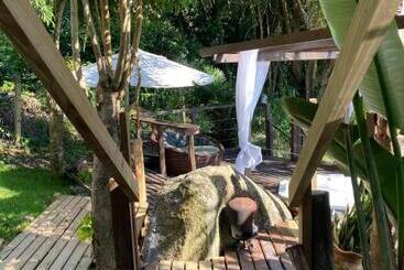 Albergue Explorer   Hostel