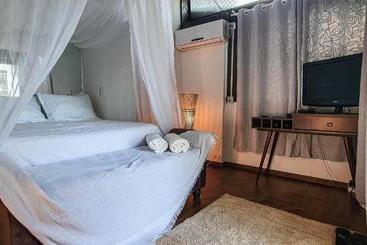 Albergue Explorer   Hostel