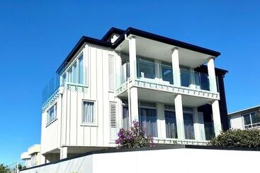 The Bays Bed And Breakfast