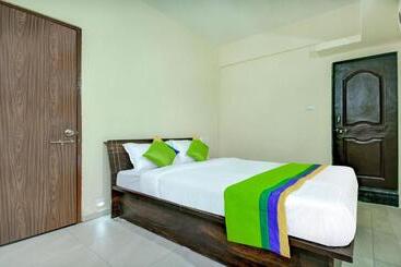 호텔 Treebo Yash Inn Kharadi