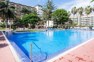 Complejo Blue Sea Puerto Resort Compuesto Por Hotel Canarife y Bonanza Palace