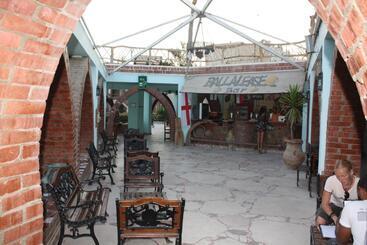 هتل Amar Sina Egyptian Village