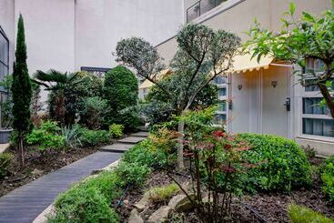 هتل Best Western Crequi Lyon Part Dieu