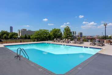 هتل Comfort Inn & Suites Presidential