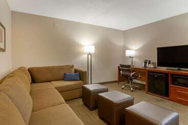 هتل Comfort Inn & Suites Presidential