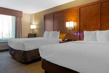 هتل Comfort Inn & Suites Presidential