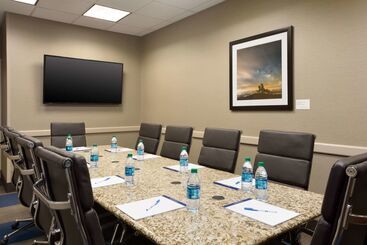هتل Comfort Inn & Suites Presidential