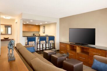 هتل Comfort Inn & Suites Presidential