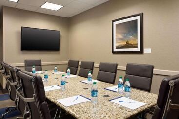 هتل Comfort Inn & Suites Presidential