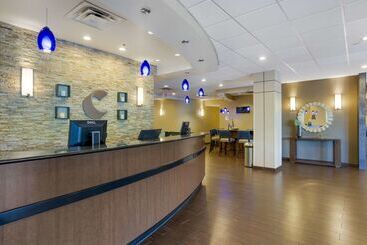 هتل Comfort Inn & Suites Presidential