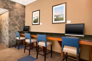 هتل Comfort Inn & Suites Presidential