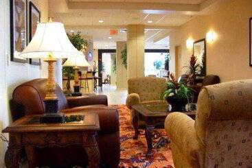 هتل Comfort Inn & Suites Presidential