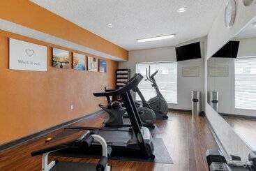 هتل Comfort Suites Dfw Airport