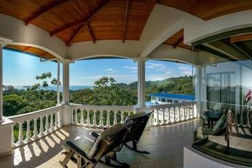 Cristal Ballena Boutique Hotel & Spa - Uvita