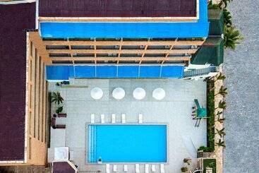 هتل Golden Beach