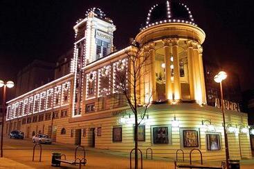 هتل Holiday Inn Express Bradford City Centre, An Ihg