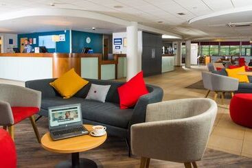 هتل Holiday Inn Express Newport, An Ihg