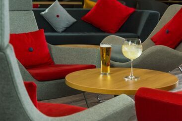 هتل Holiday Inn Express Newport, An Ihg
