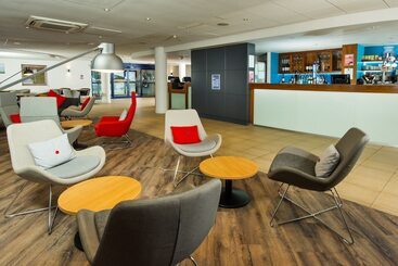 هتل Holiday Inn Express Newport, An Ihg