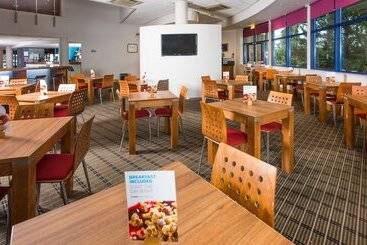 هتل Holiday Inn Express Newport, An Ihg