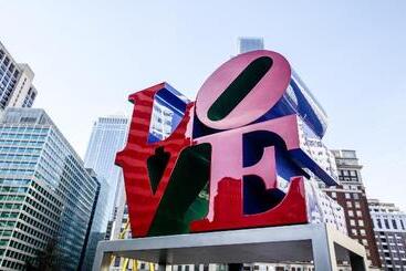 هتل Holiday Inn Express Philadelphia Penn S Landing, An Ihg